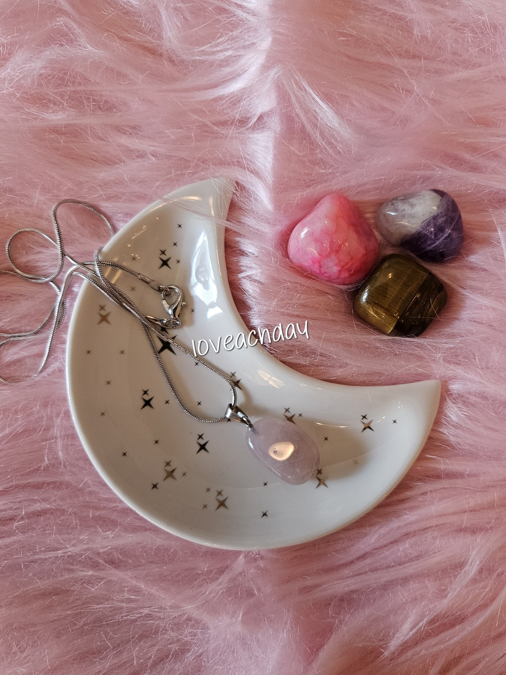 ♡ Silver Chain Necklace with Light Pink Rose Quartz Pendant